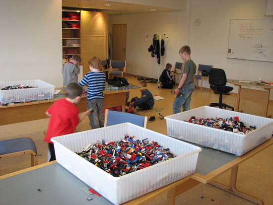 Taeknilego 1 017